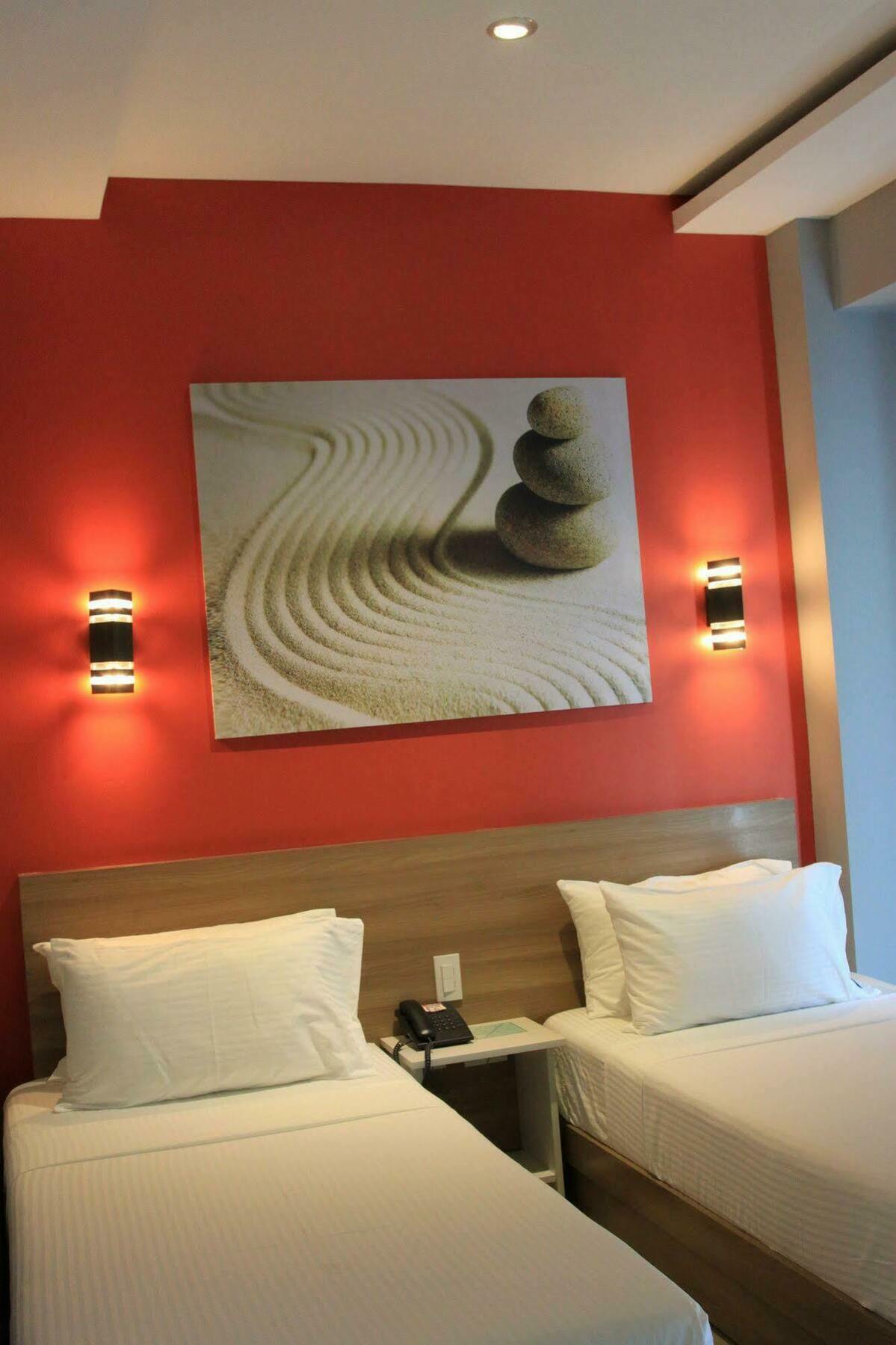Sumo Asia Hotels - Davao City Esterno foto